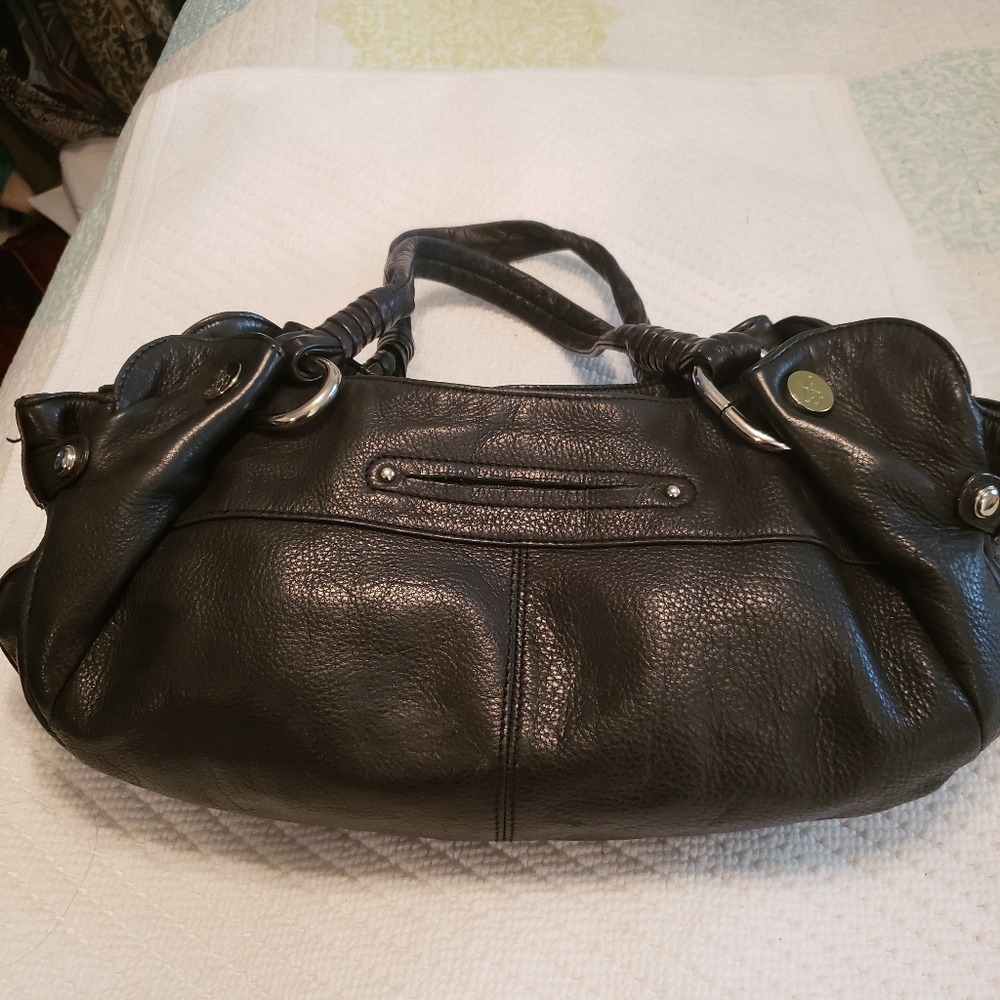 B. Makowsky Leather bag